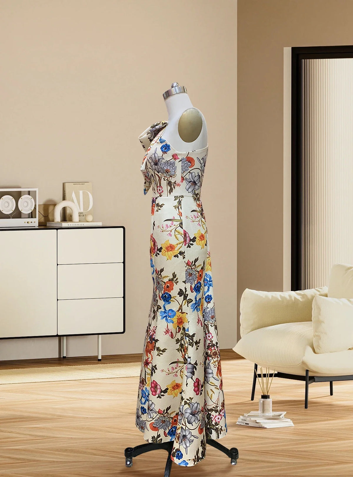 Elegant Strapless Semi-Formal Dress with Trumpet Mermaid Style for Formal Evening